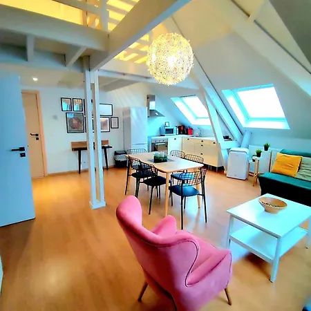 Quartier Louise Apartment *