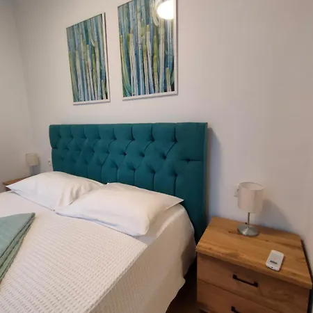 Apartment Quartier Louise Brussels